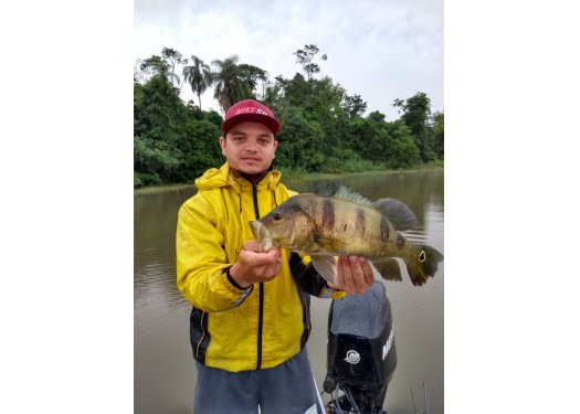 Pescaria de Tucunarés no Lago de Itaipu